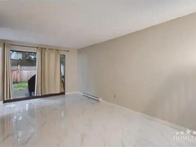 Townhouse for rent in Surrey, British Columbia