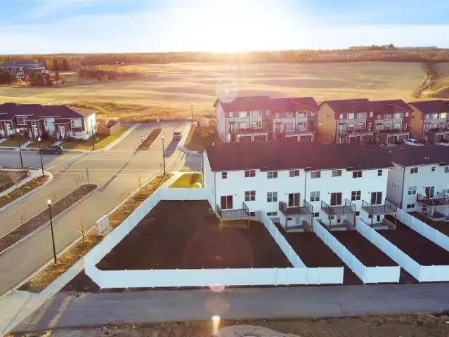 Townhouse for rent in Sylvan Lake, Alberta