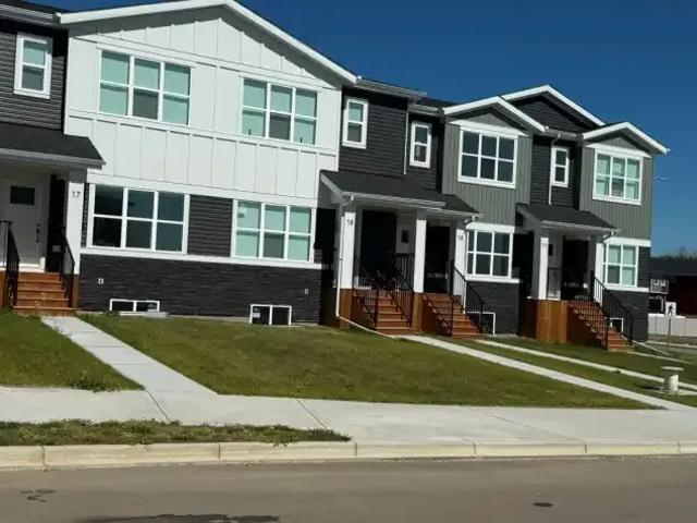 Townhouse for rent in Town of Sylvan Lake, Red Deer County