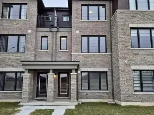 Townhouse for rent in Niagara, Ontario