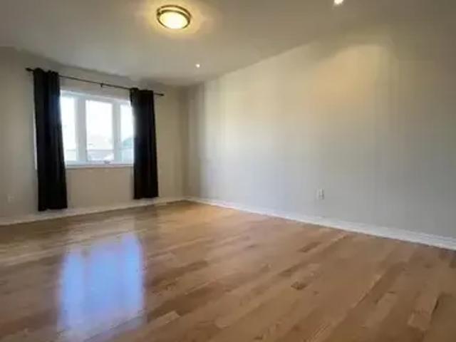 Townhouse for rent in Vaughan