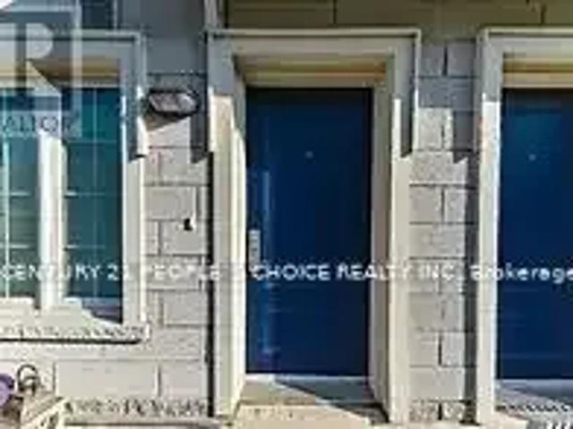 Townhouse for rent in Woodbridge, Vaughan