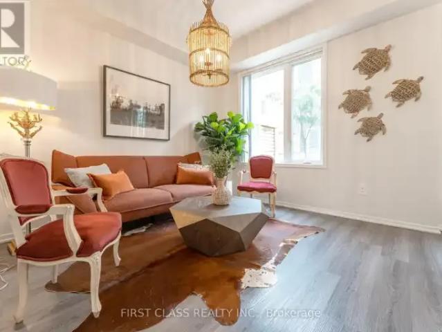 Townhouse for rent in Vaughan Metropolitan Centre, Vaughan