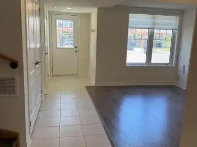 Townhouse for rent in Wasaga Beach, Ontario