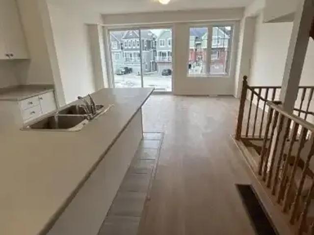 Townhouse for rent in Wasaga Beach, Ontario