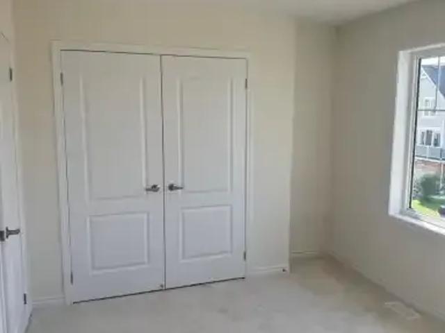 Townhouse for rent in Georgian Sands, Wasaga Beach