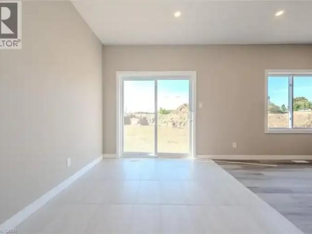 Townhouse for rent in Waterloo, Ontario
