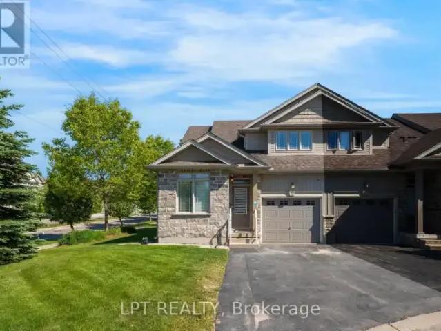 Townhouse for rent in Waterloo, Ontario