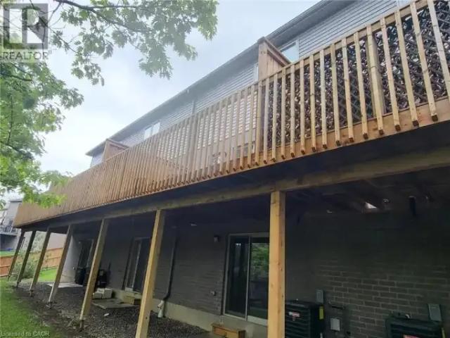 Townhouse for rent in Waterloo, Ontario
