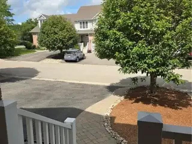Townhouse for rent in Waterloo, Ontario