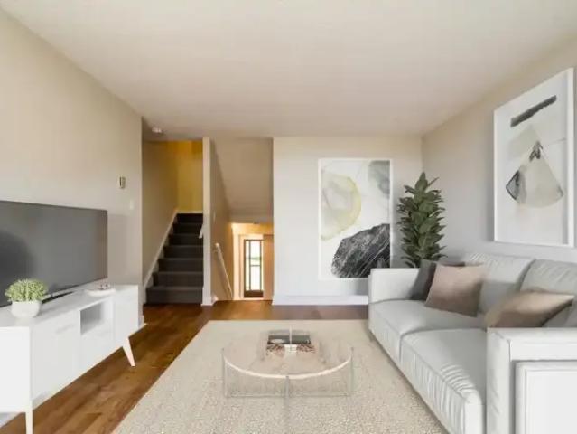 Townhouse for rent in Waterloo, Ontario