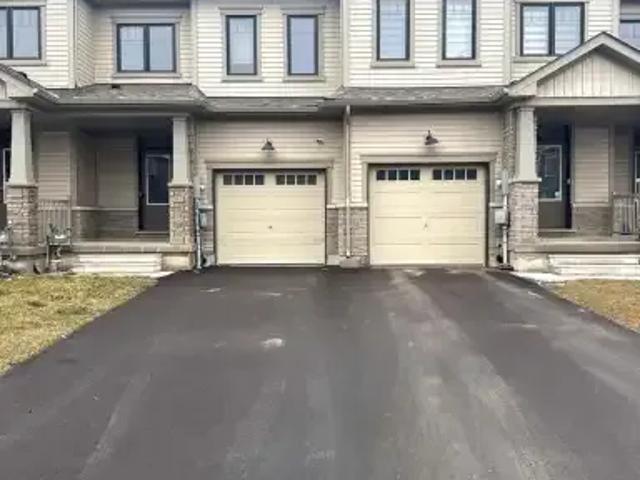 Townhouse for rent in Niagara, Ontario