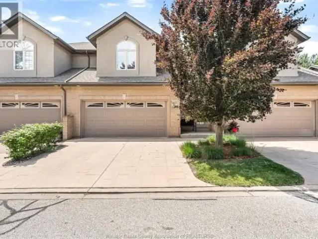 Townhouse for rent in Maidstone, Ontario