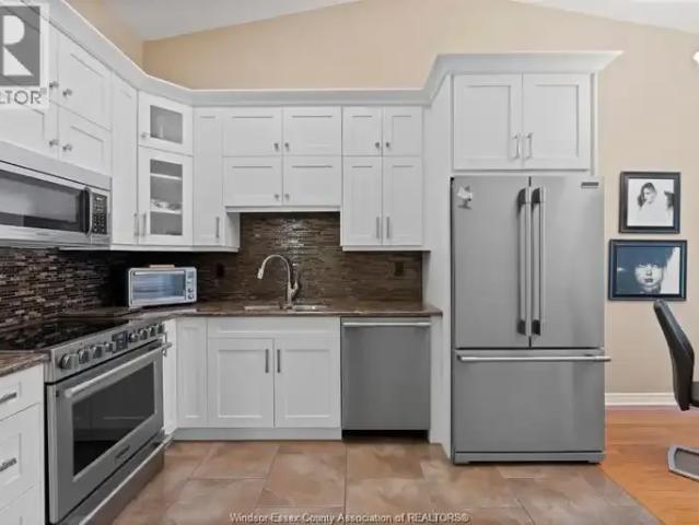 Townhouse for rent in Maidstone, Ontario