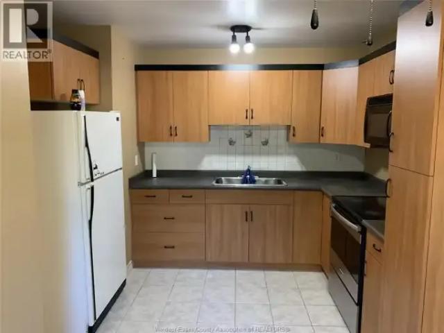 Townhouse for rent in Forest Glade, Windsor