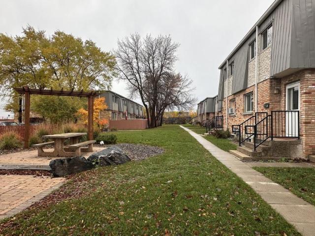 Townhouse for rent in East St. Paul, Manitoba