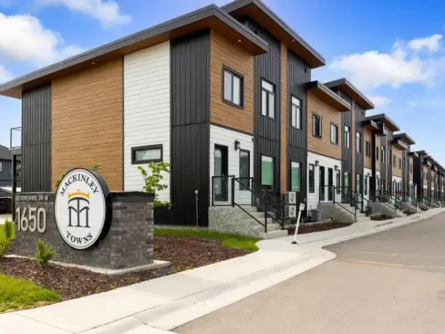 Townhouse for rent in East St. Paul, Manitoba