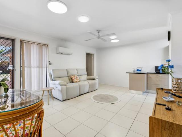 Villa for rent in Minyama, Sunshine Coast Regional