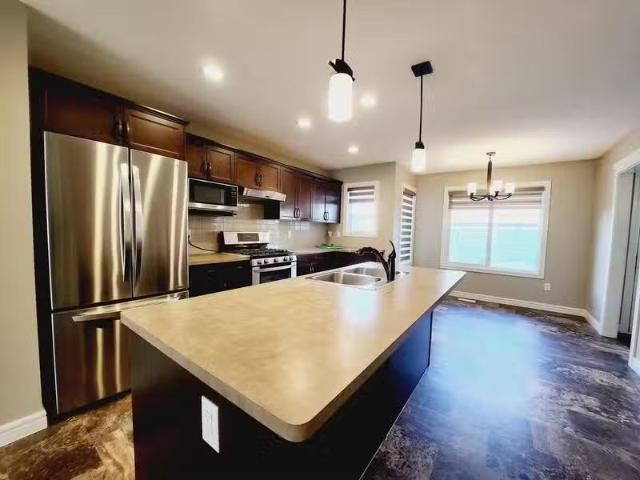 House for rent in Wedgewood, Alberta