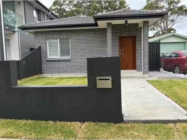 House for rent in Lurnea, Sydney