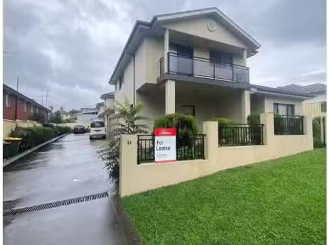 Condo for rent in Wollongong West, New South Wales