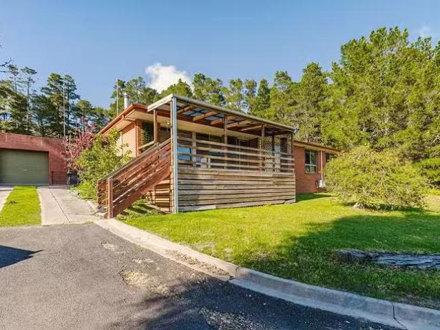 House for rent in Myrniong, Victoria