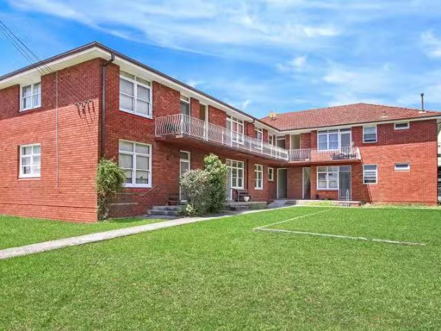 House for rent in Wollongong West, New South Wales
