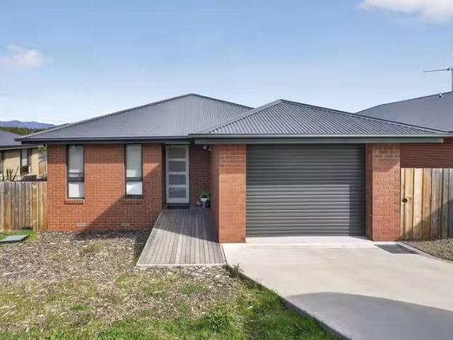 House for rent in Olive Grove Estate, Hobart