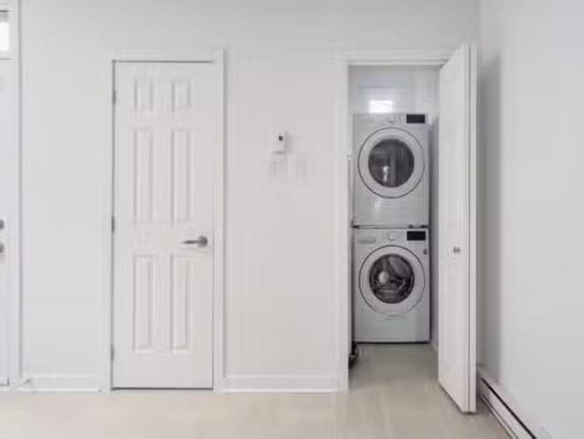 Condo for rent in St. Leonard's, Quebec