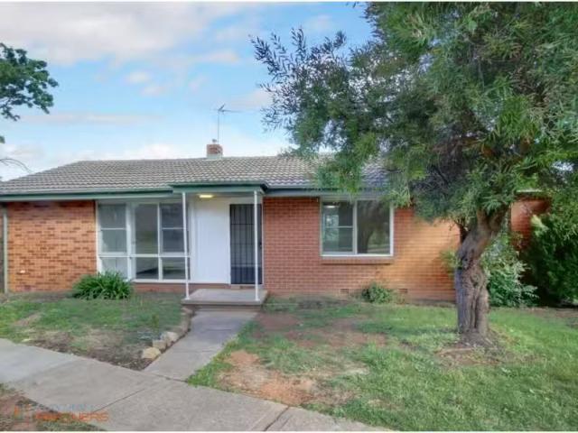 House for rent in Lyons, District of Woden Valley