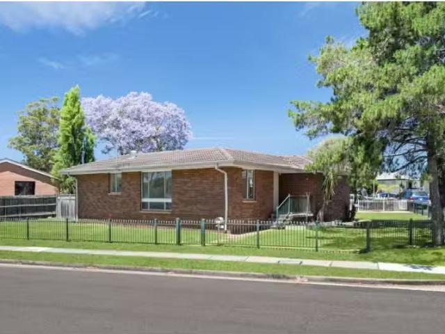 House for rent in Airds, Sydney