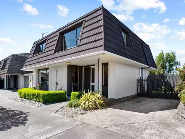 House for rent in Chaslands, Canterbury