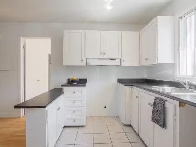 Condo for rent in La Vallée-du-richelieu, Quebec