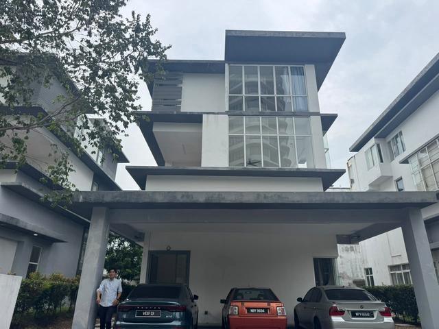 Bungalow for rent in Nilai, Negeri Sembilan