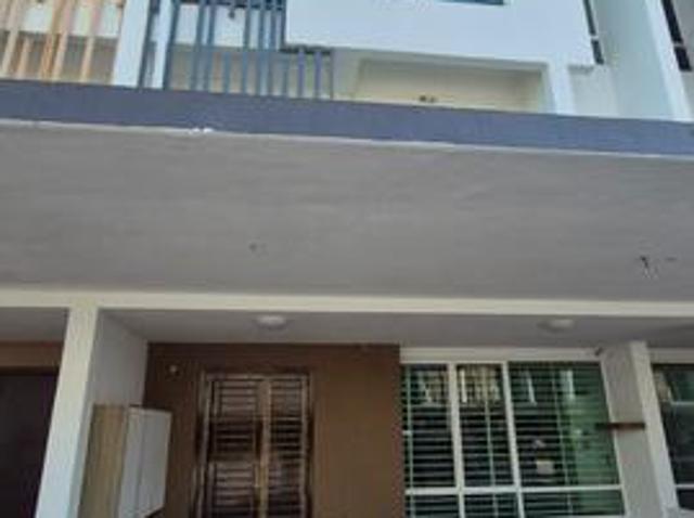 Terraced House for rent in Tanjong Sepat, Selangor