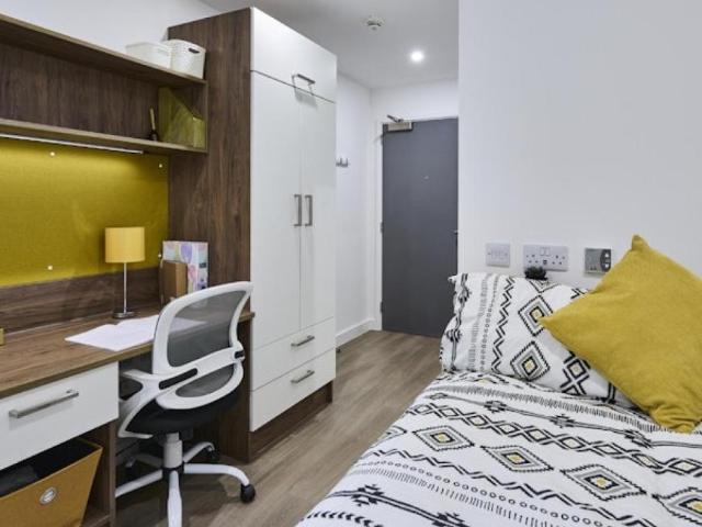Room for rent in Canley, West Midlands