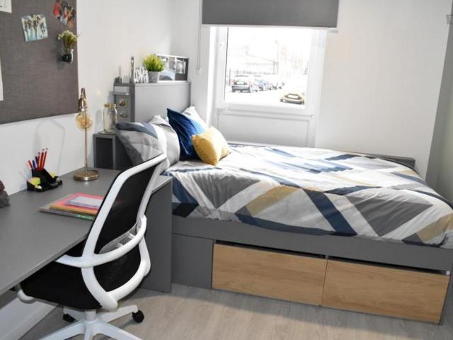Room for rent in Bede Island, Old Wharf