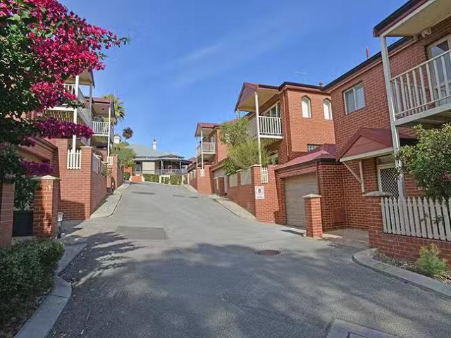 House for rent in White Gum Valley, Western Australia
