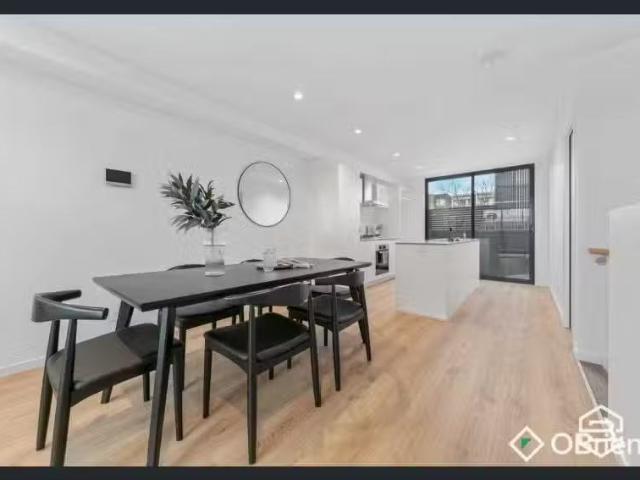 Condo for rent in Camerons Creek, Victoria