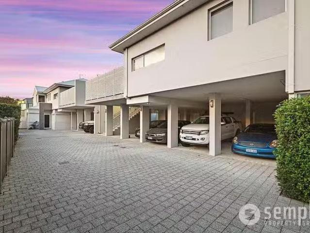Apartment for rent in Cloverdale, Western Australia