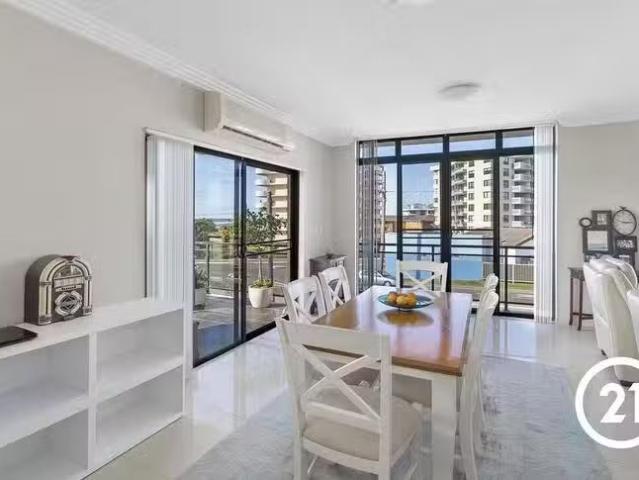 Apartment for rent in The Entrance, New South Wales