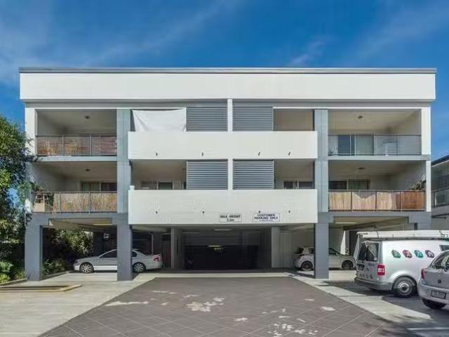 Apartment for rent in Toombul, Queensland