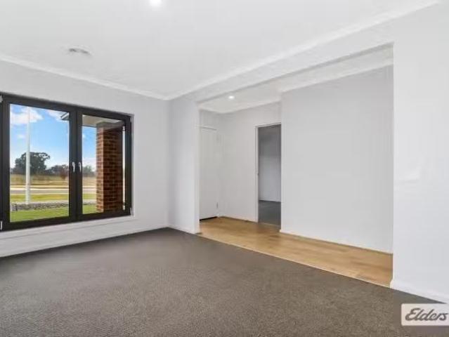 House for rent in Leneva, Victoria