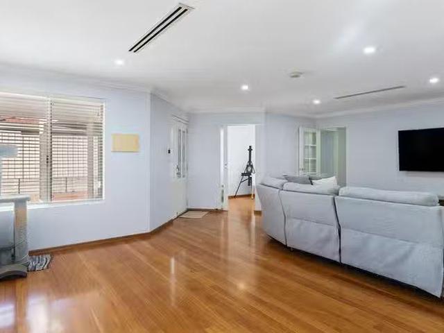 House for rent in Duncraig, Western Australia