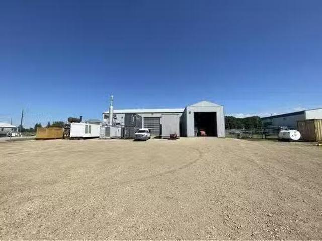 House for rent in Bentley, Alberta