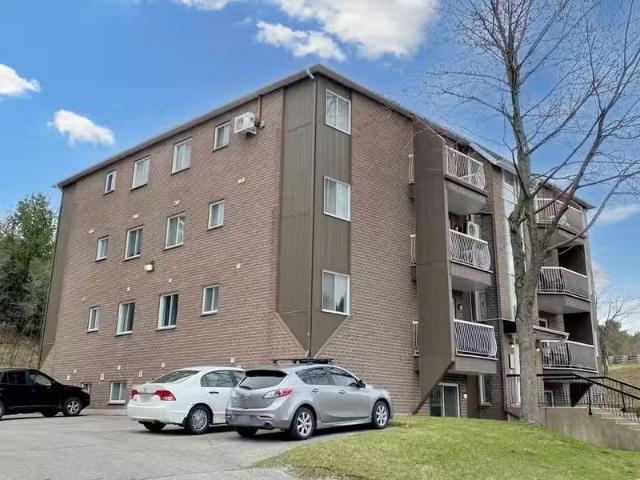 Condo for rent in Mauricie, Quebec