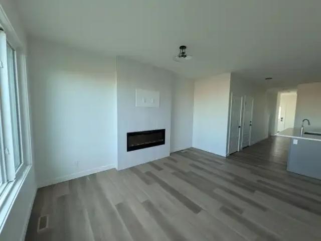 Apartment for rent in Lewisburg, Calgary