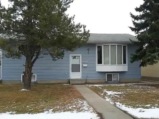 Apartment for rent in Wedgewood, Alberta