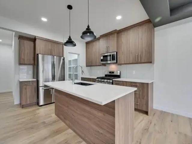 Apartment for rent in Wedgewood, Alberta