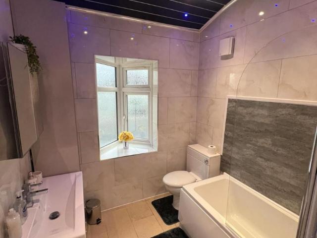 Apartment for rent in Preston, Greater London